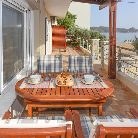 Thalatta Seaside Accommodation Псили Амос Екстериор снимка