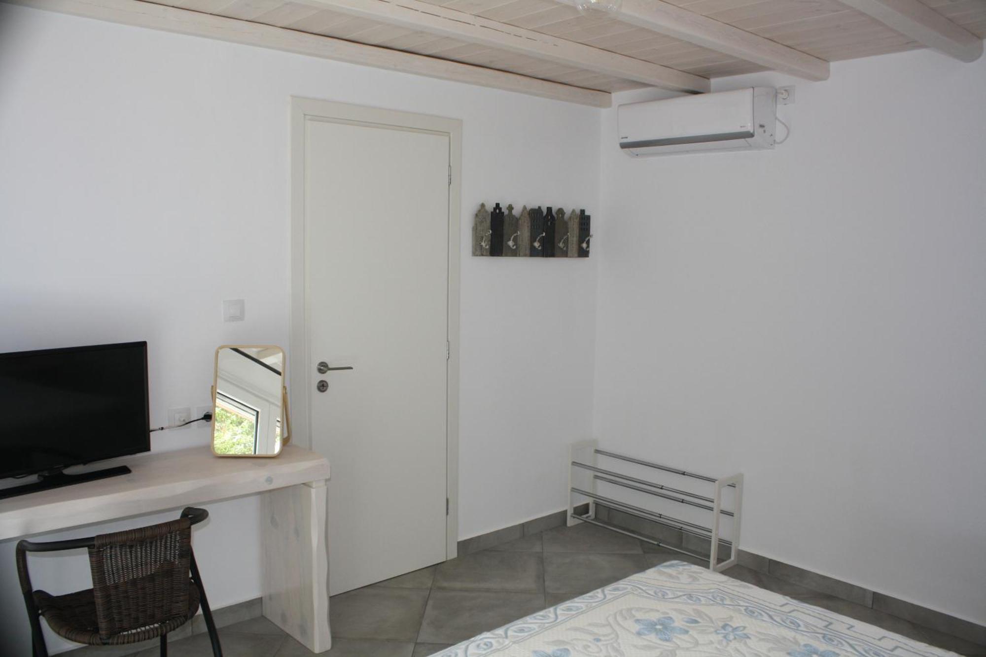 Thalatta Seaside Accommodation Псили Амос Екстериор снимка