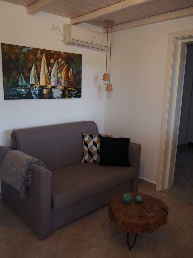 Thalatta Seaside Accommodation Псили Амос Екстериор снимка